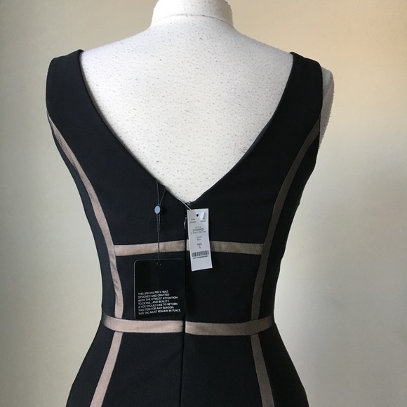 Sleeveless contrast mesh inset mermaid gown dress - Picture 5 of 7