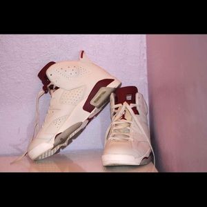 Air Jordan 6 maroon