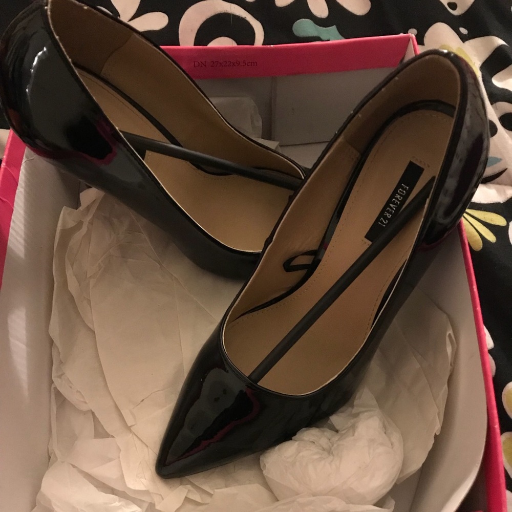 Forever 21 Pointed Toe Patent Leather Pumps