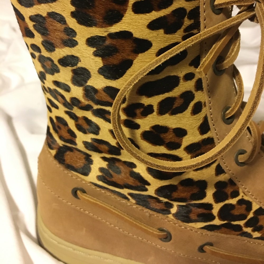 Boots - Picture 4 of 6