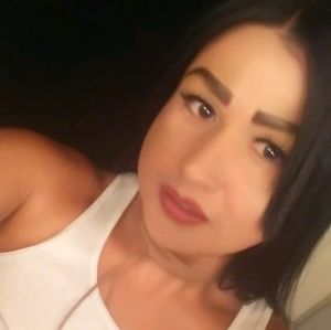 Meet your Posher, Annette