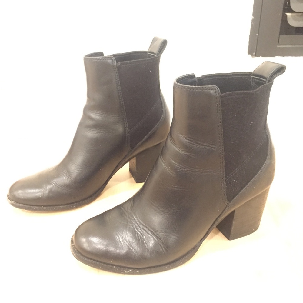 Heeled Chelsea Boots