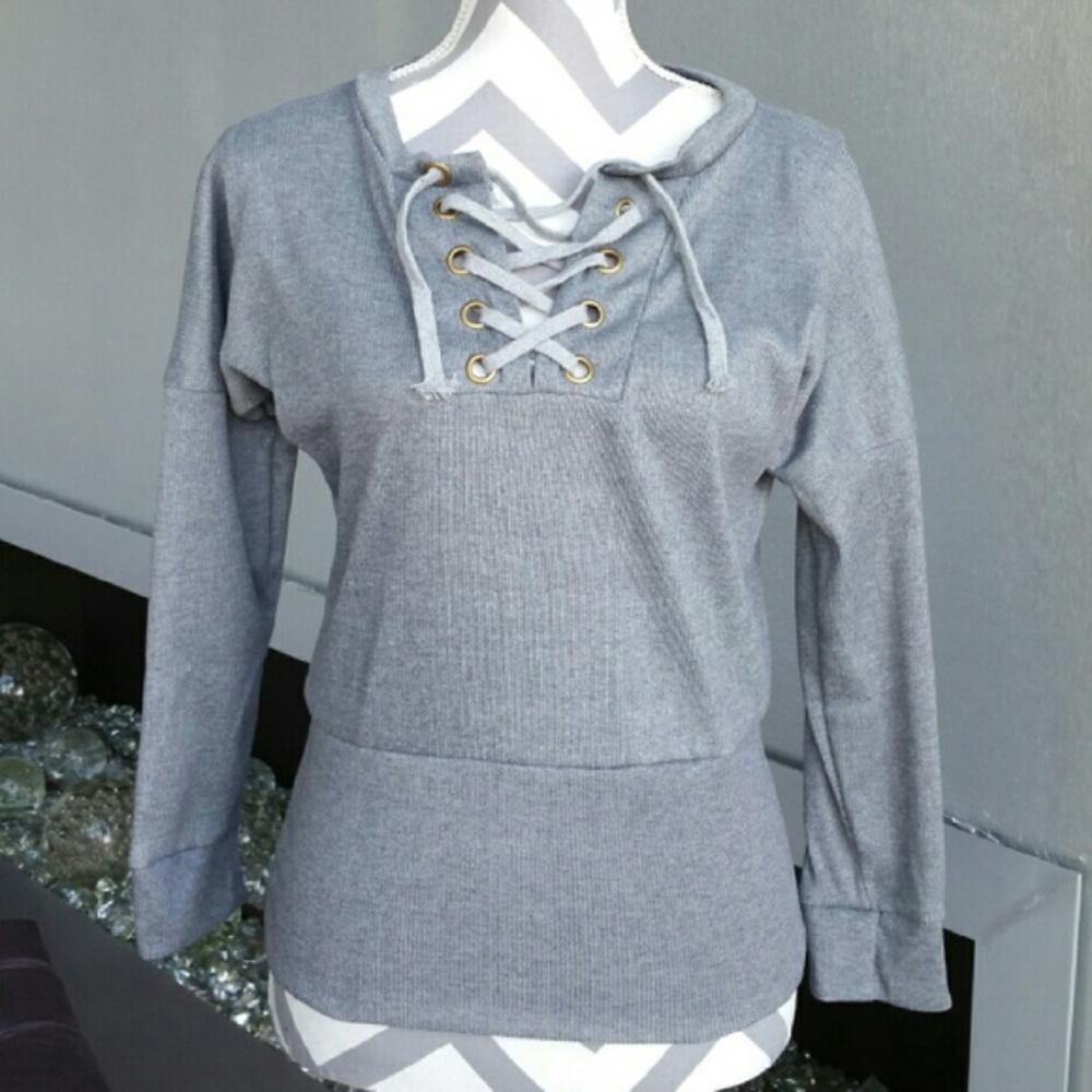 TOP SASSY GRAY LACE UP FRONT TOP - Picture 2 of 3