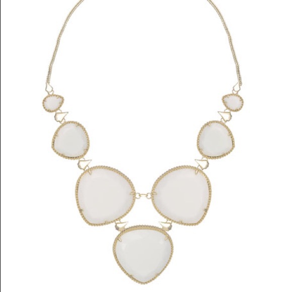 ‼️SOLD‼️ Kendra Scott Rebecca Necklace - Picture 5 of 5