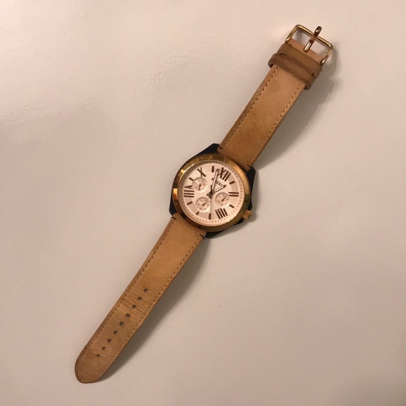 Women’s fossil watch - Picture 1 of 4