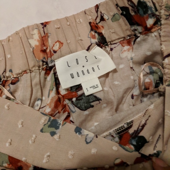 Lost + Wander Floral Off Shoulder Top - Picture 3 of 4