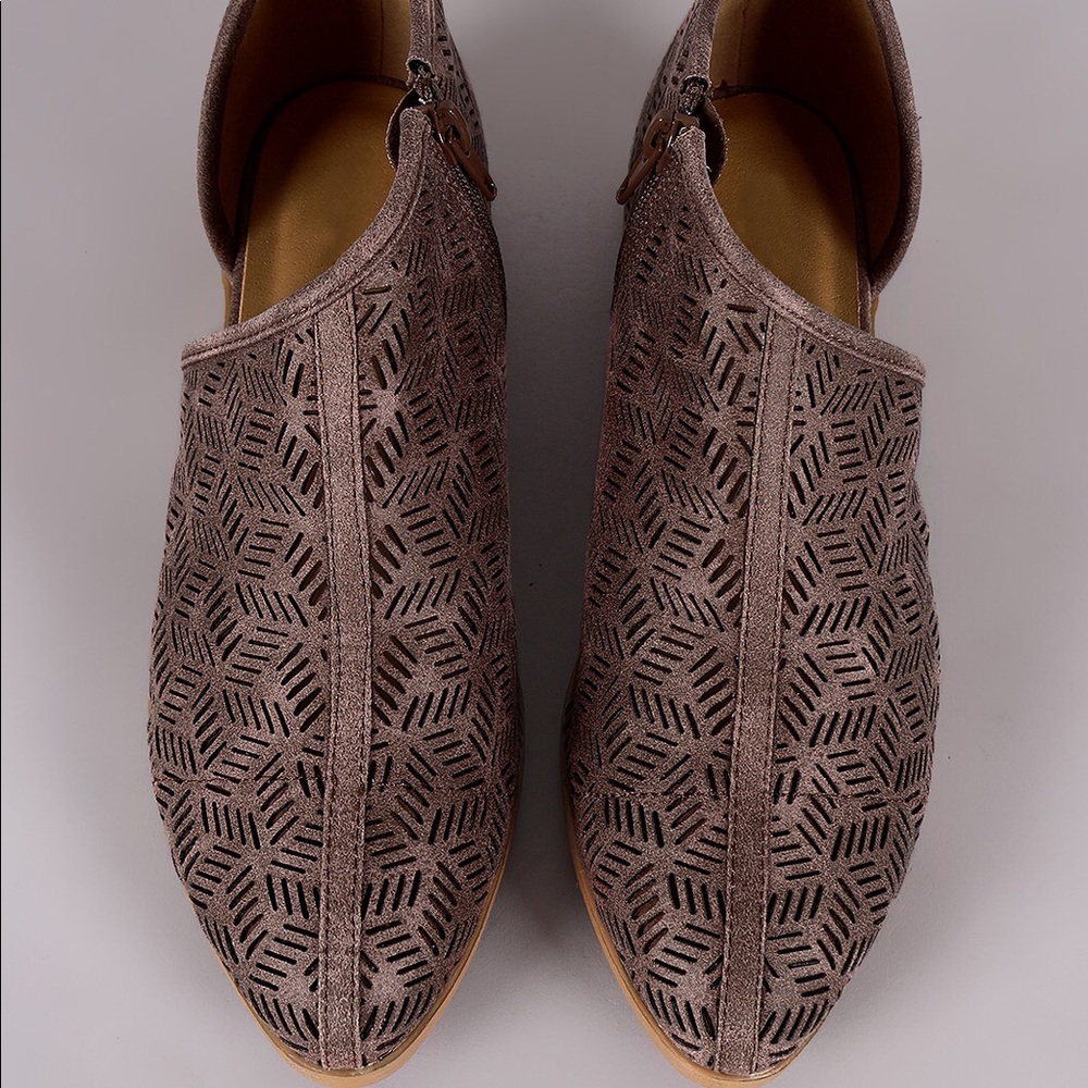 1 LEFT!!! NWT. Perforated open mocha bootie - Picture 6 of 8