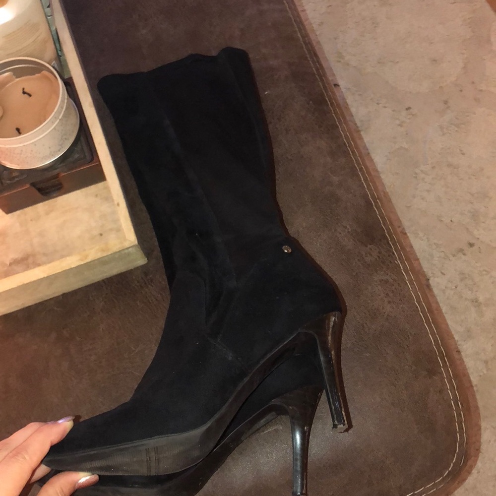 Vera Wang Calf high black boots!
