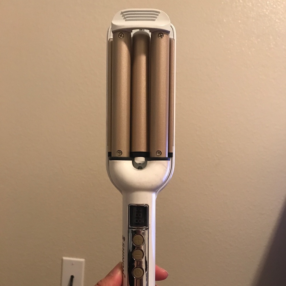 Beach wave triple barrel hair curler iron