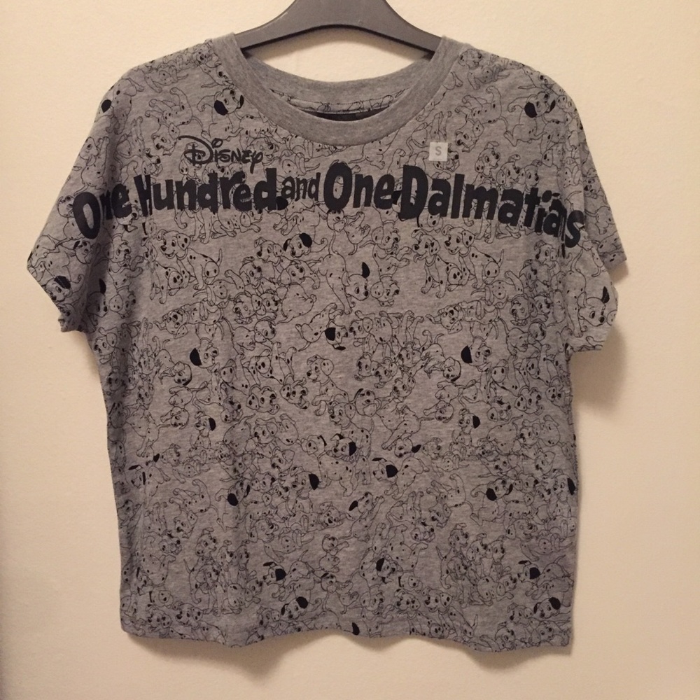 Disney tee size small