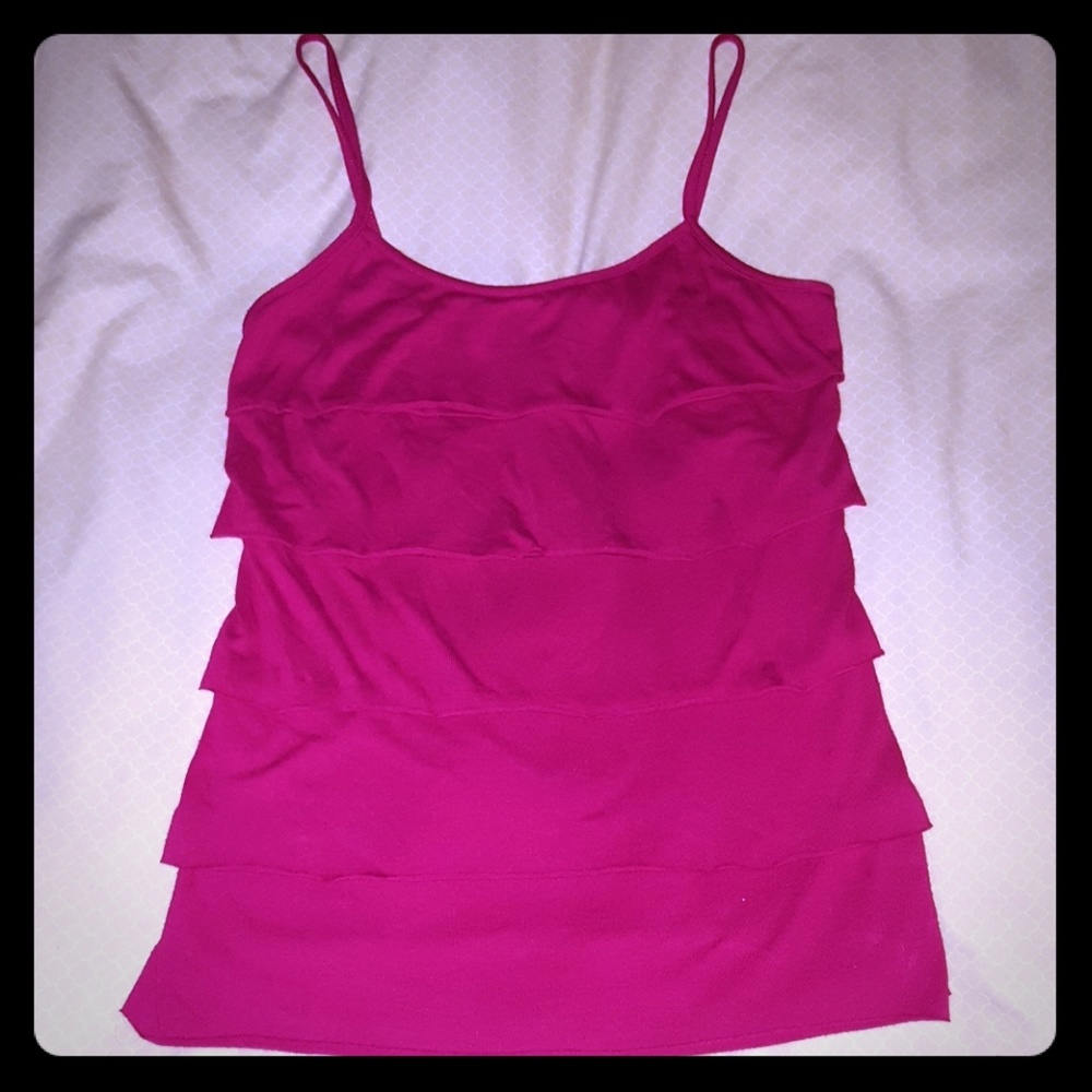 🌹Raspberry colored tiered cami