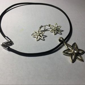 Flower Necklace & Earrings