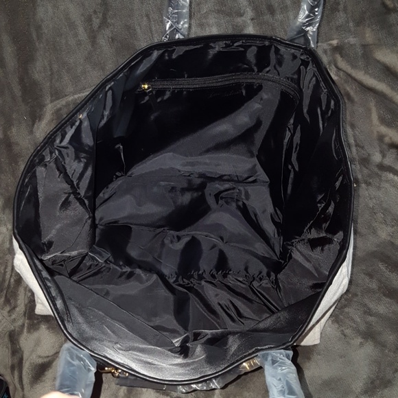 VICTORIA'S SECRET Canvas Roomy TOTE BAG NEW - Picture 3 of 3