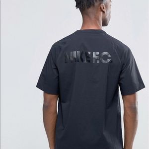 NWT NIKE FC-T Shirt XL