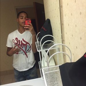 Meet your Posher, Elvyn