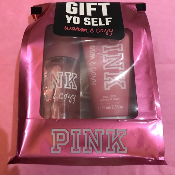 VS PINK Warm & Cozy Fragrance Gift Set - Picture 2 of 3
