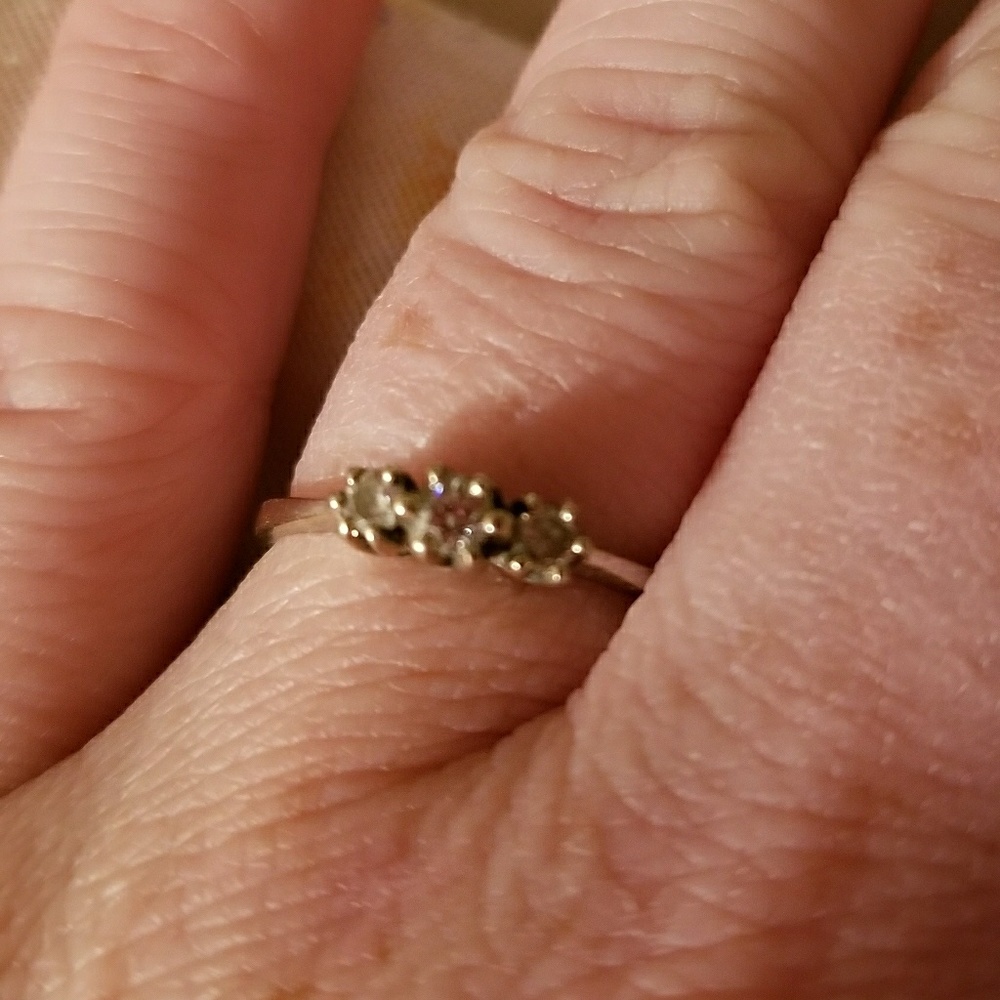 3 stone delicate white gold ring