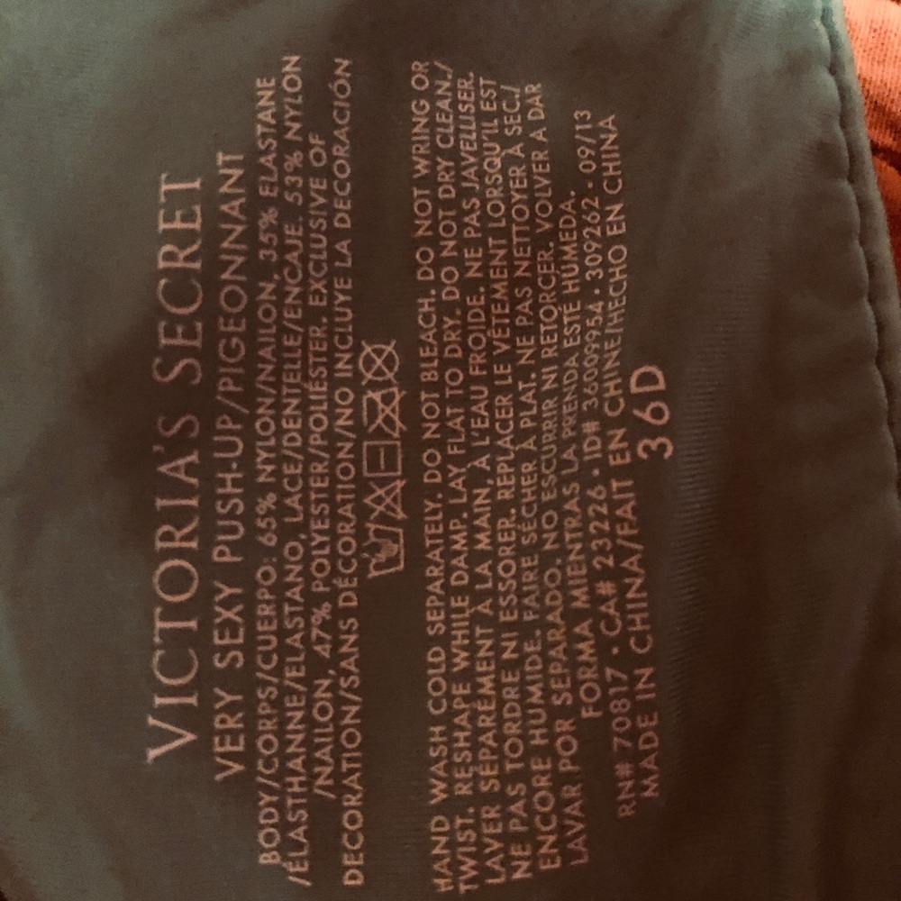 VS bra - Picture 2 of 2