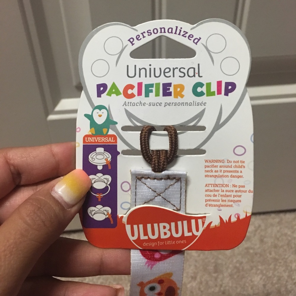 Universal Pacifier Clip - Picture 2 of 3
