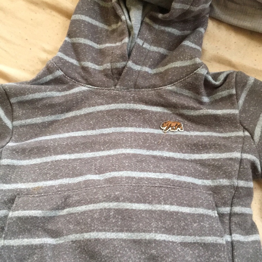 Lucky brand hoodie size 2t