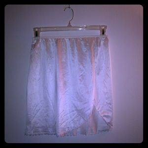 White Satin Sz M half slip