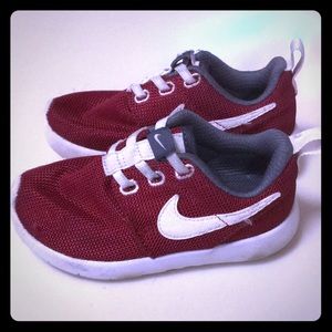 Boys Nike Tennis shoes