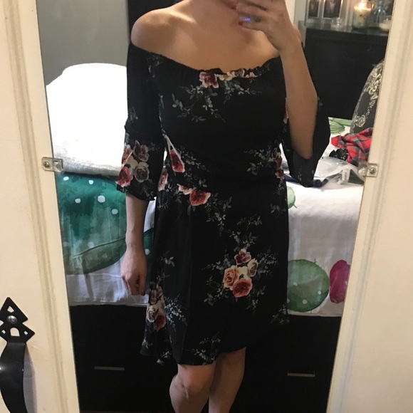 floral boho dress - Picture 3 of 3