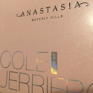 ABH nicole guerriero glow kit