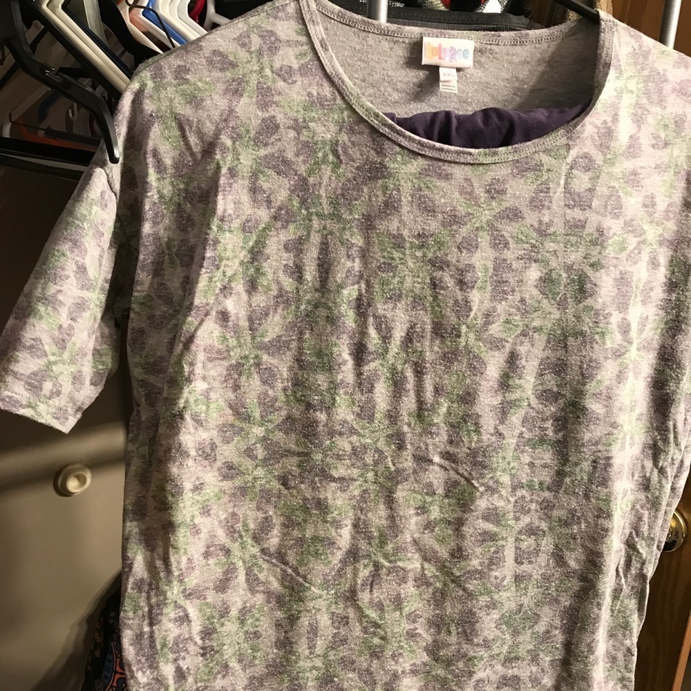 Lularoe Irma size xxs with matching purple OS