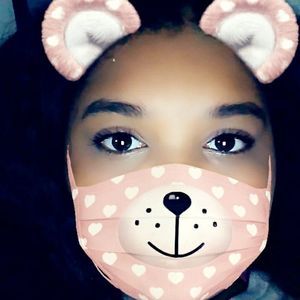 Meet your Posher, Emilee