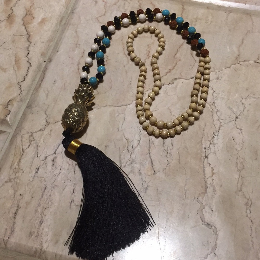 semi precious stone hand tied necklace