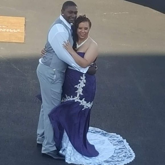 Meet your Posher, Kendric - Picture 1 of 1