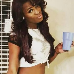 Meet your Posher, Becky