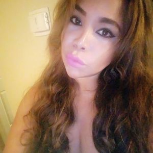 Meet your Posher, Yari