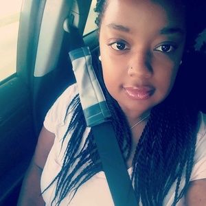 Meet your Posher, Tashia