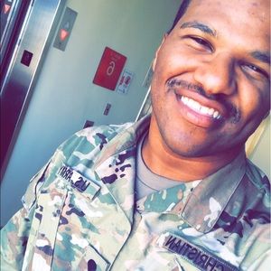 Meet your Posher, Larrell