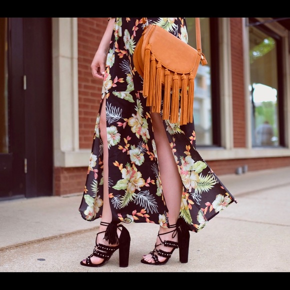 Cognac tassel bag - Picture 2 of 2