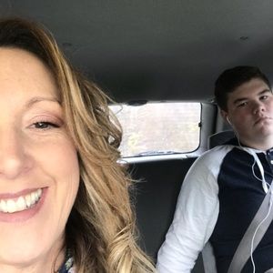 Meet your Posher, April