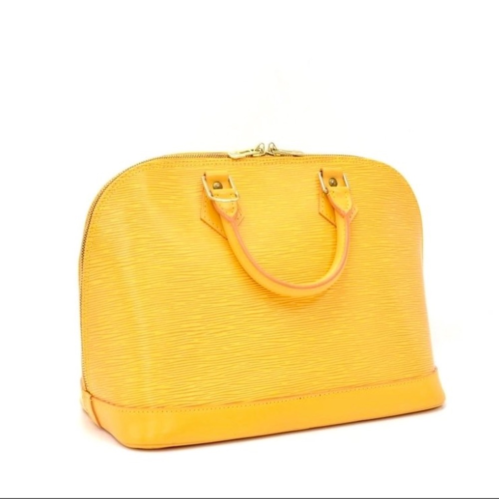 ✨SOLD✨Authentic Louis Vuitton Alma PM✨
