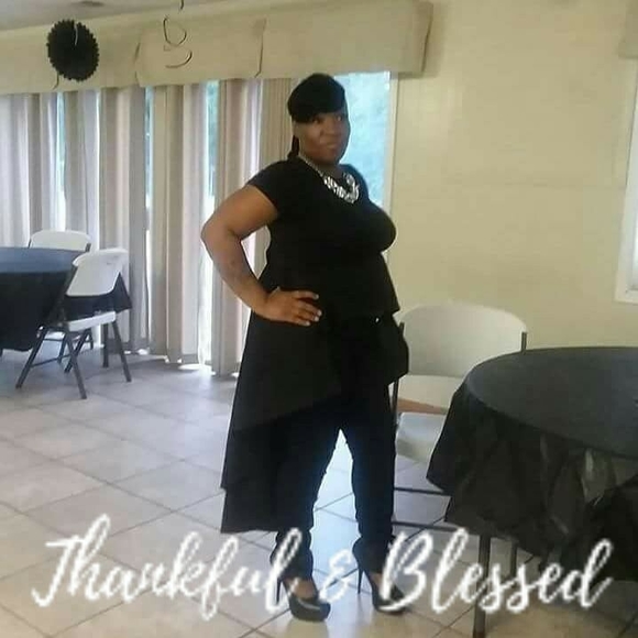 Meet your Posher, Meka - Picture 1 of 1