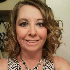 Meet your Posher, Christy