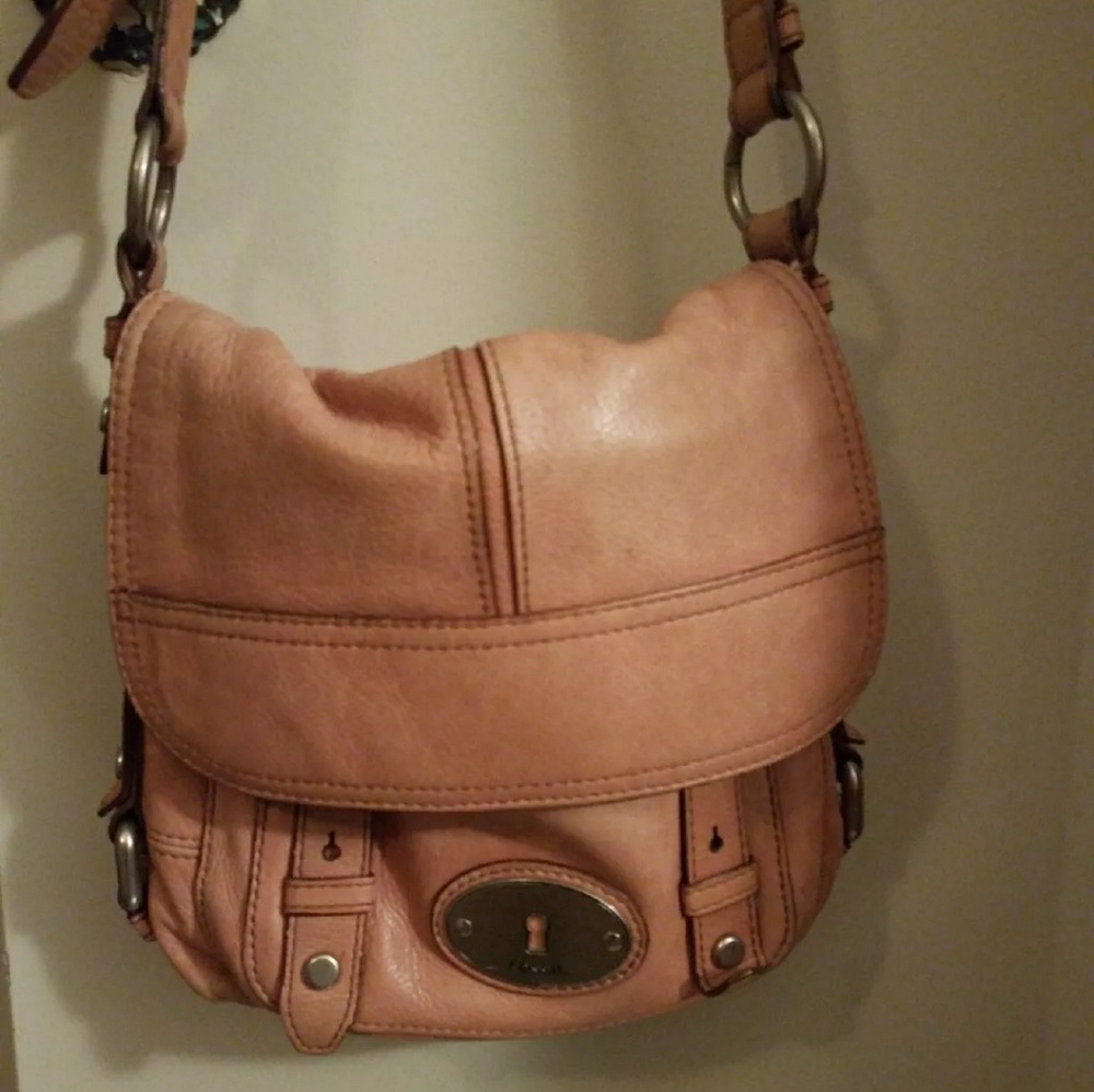 Fossil purse