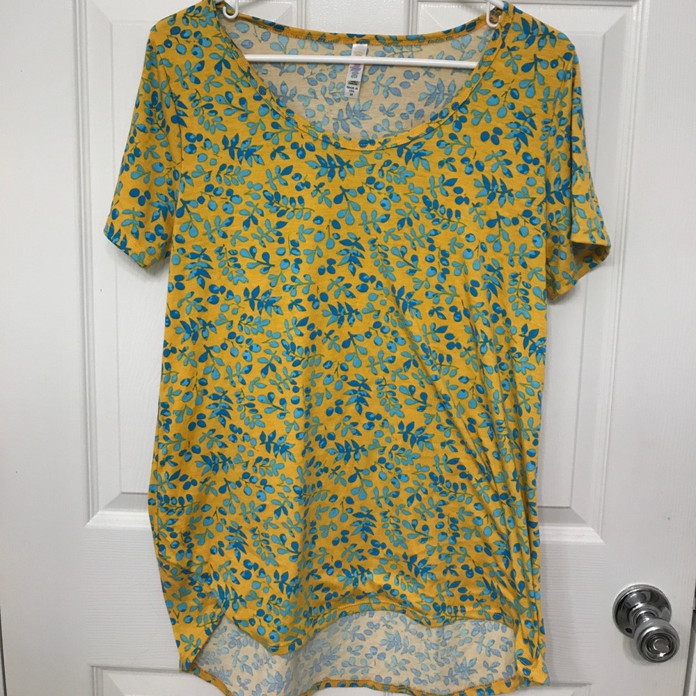 LuLaRoe classic tee