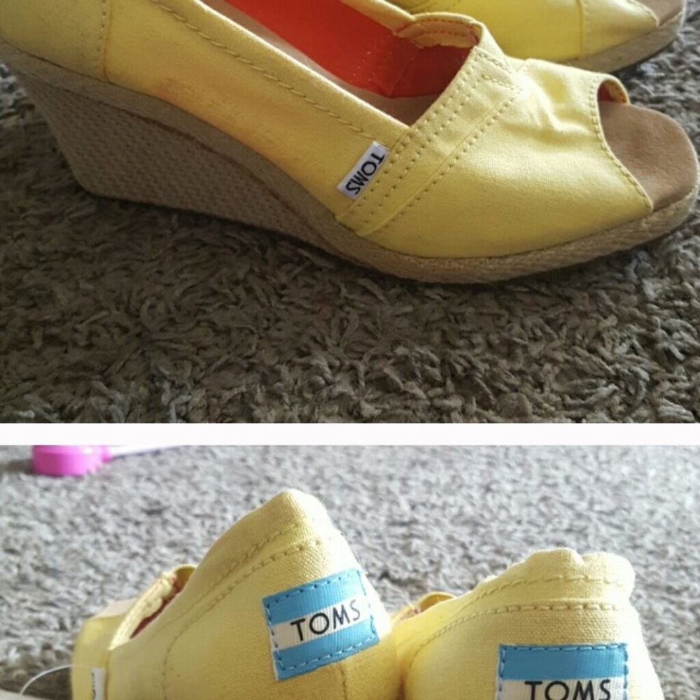 Tom’s yellow wedge- wide fit