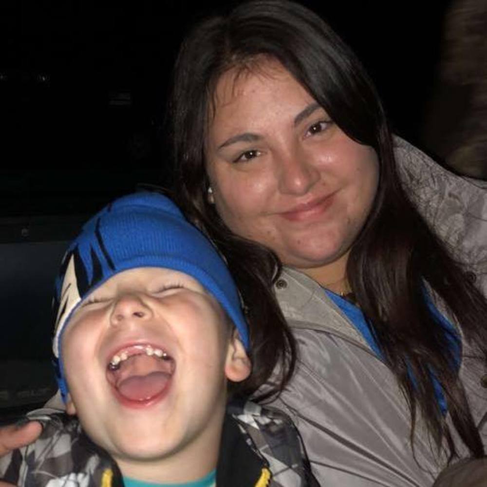 Meet your Posher, Samina