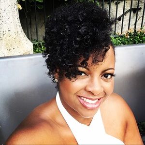 Meet your Posher, Yolanda