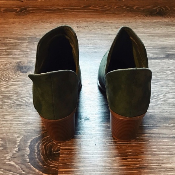 🌸🆕 Olive Side Slit Booties - Picture 4 of 5