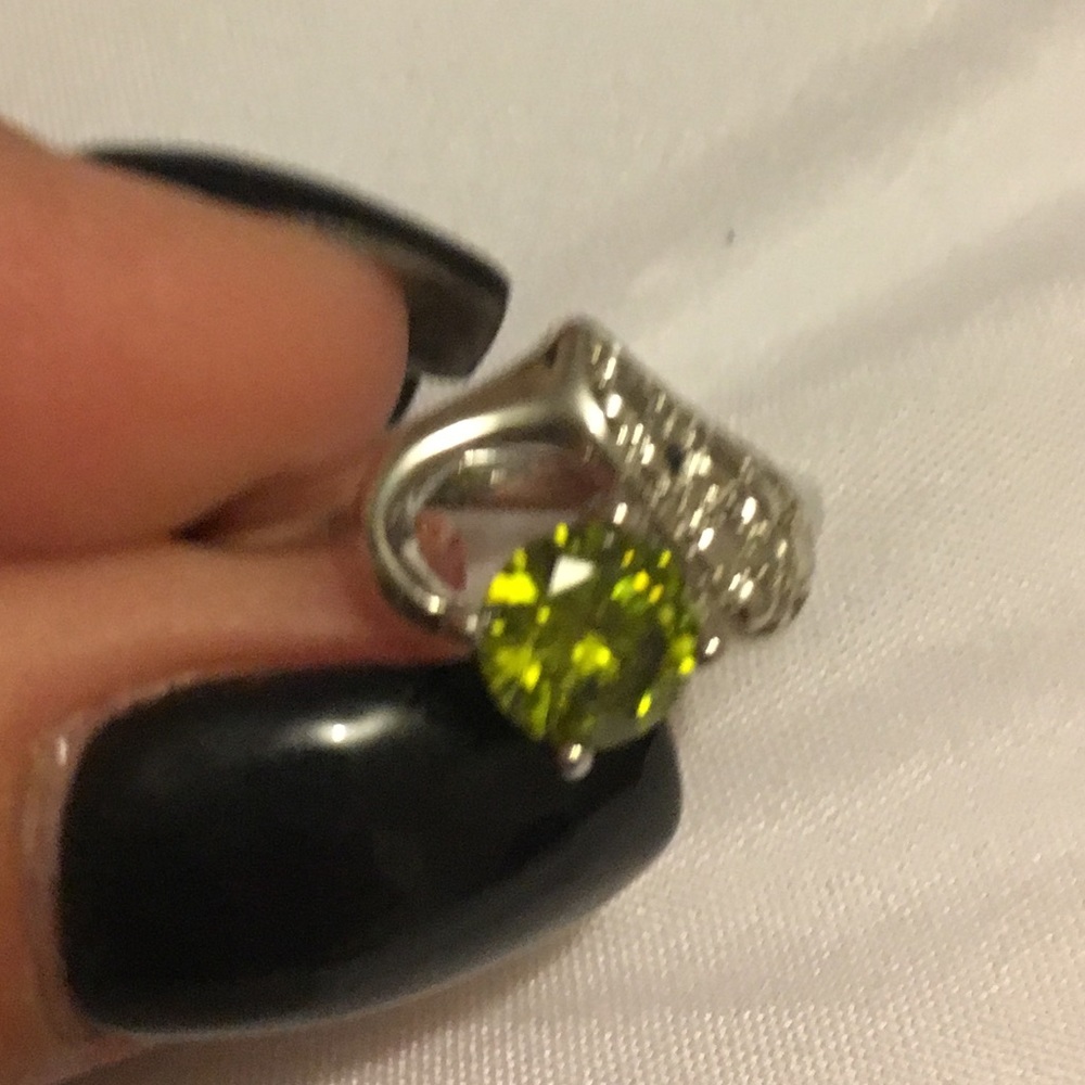 Peridot ring