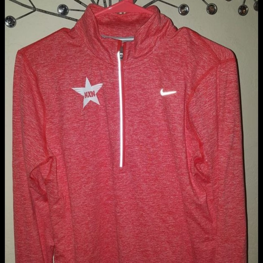 Nike dryfit top