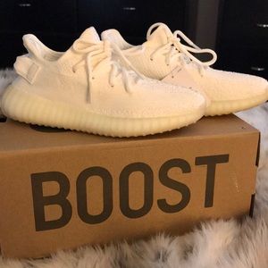 Cream White Yeezy Boost 350 V2 NWT
